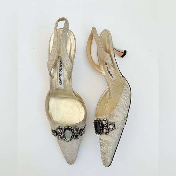 Manolo Blahnik Pale Gold textured floral Rhinestone Carolyn slingback pumps EU39 - Picture 1 of 8